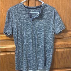 Hollister Henley T